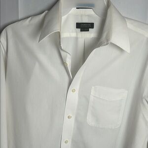 Cambridge Classics Men's White Dress Shirt with Chest Pocket